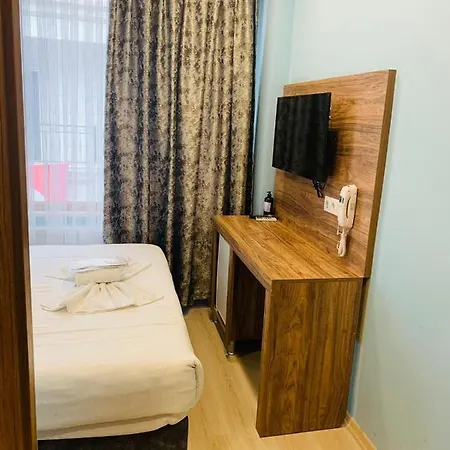 Hotel Neva *
